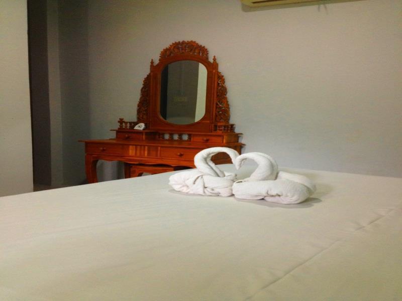 Pattara House Hotel Chaweng  Bagian luar foto