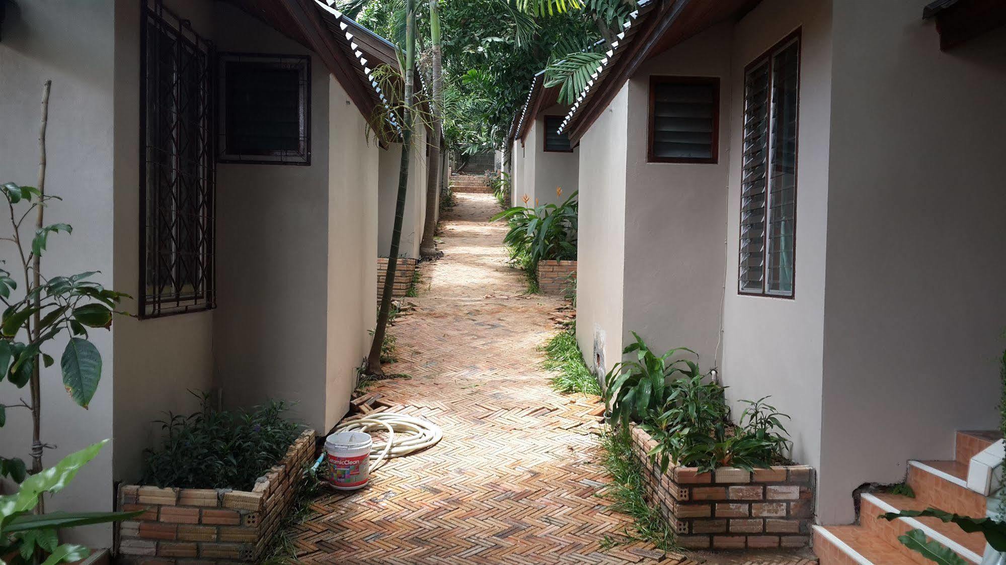 Pattara House Hotel Chaweng  Bagian luar foto